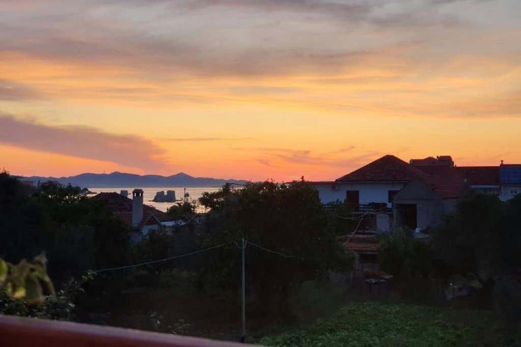 Apartman Greta Sukošan エクステリア 写真