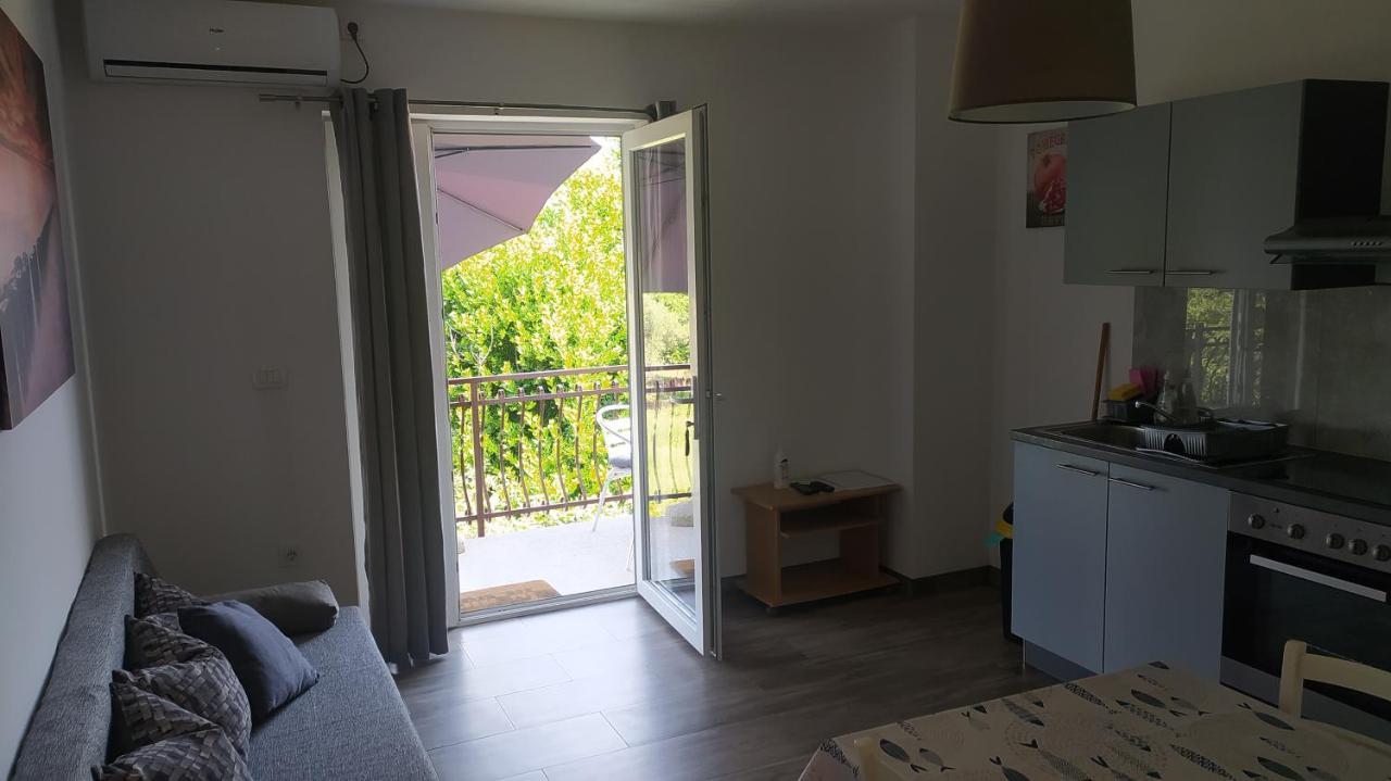 Apartman Greta Sukošan エクステリア 写真