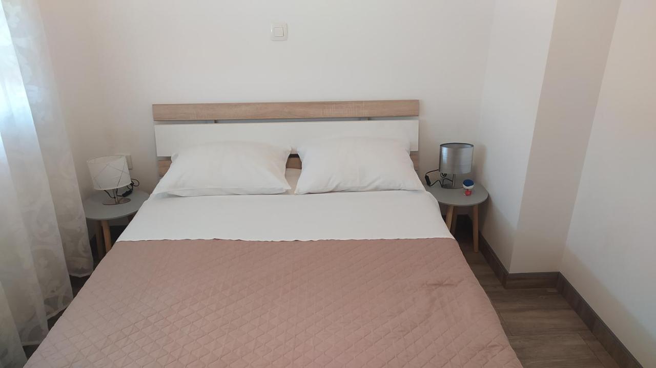 Apartman Greta Sukošan エクステリア 写真