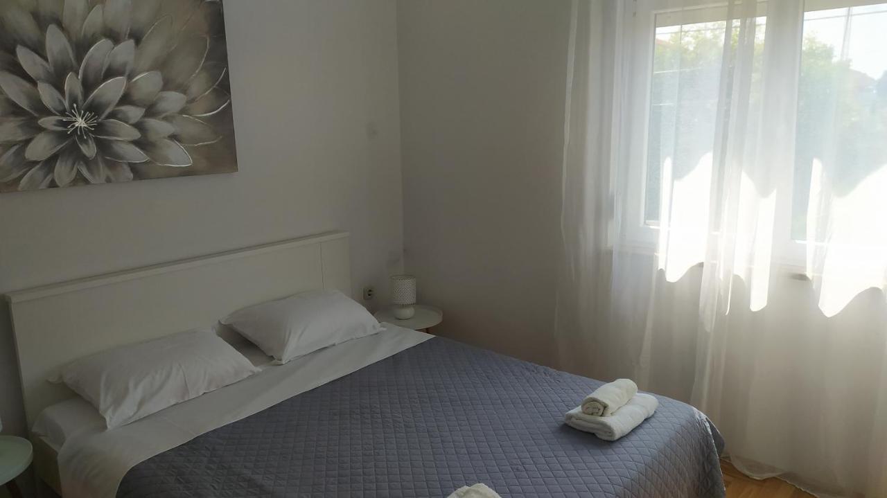Apartman Greta Sukošan エクステリア 写真