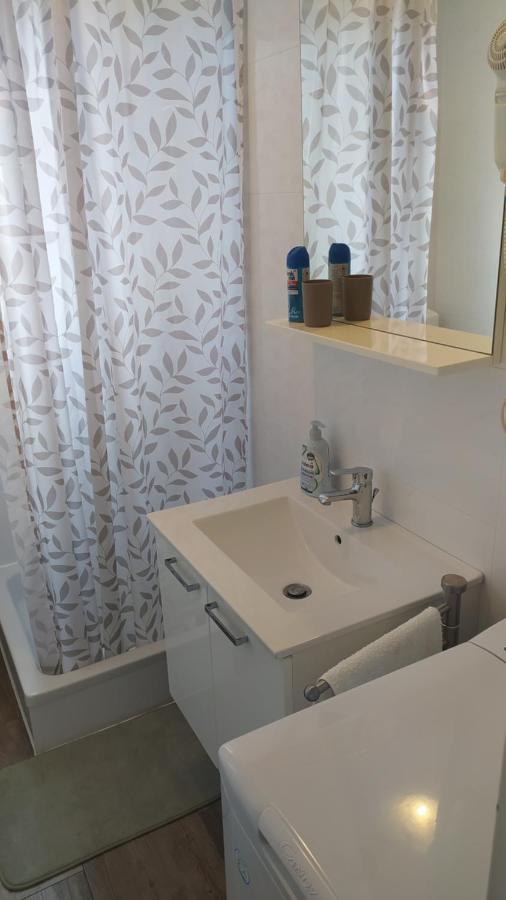 Apartman Greta Sukošan エクステリア 写真