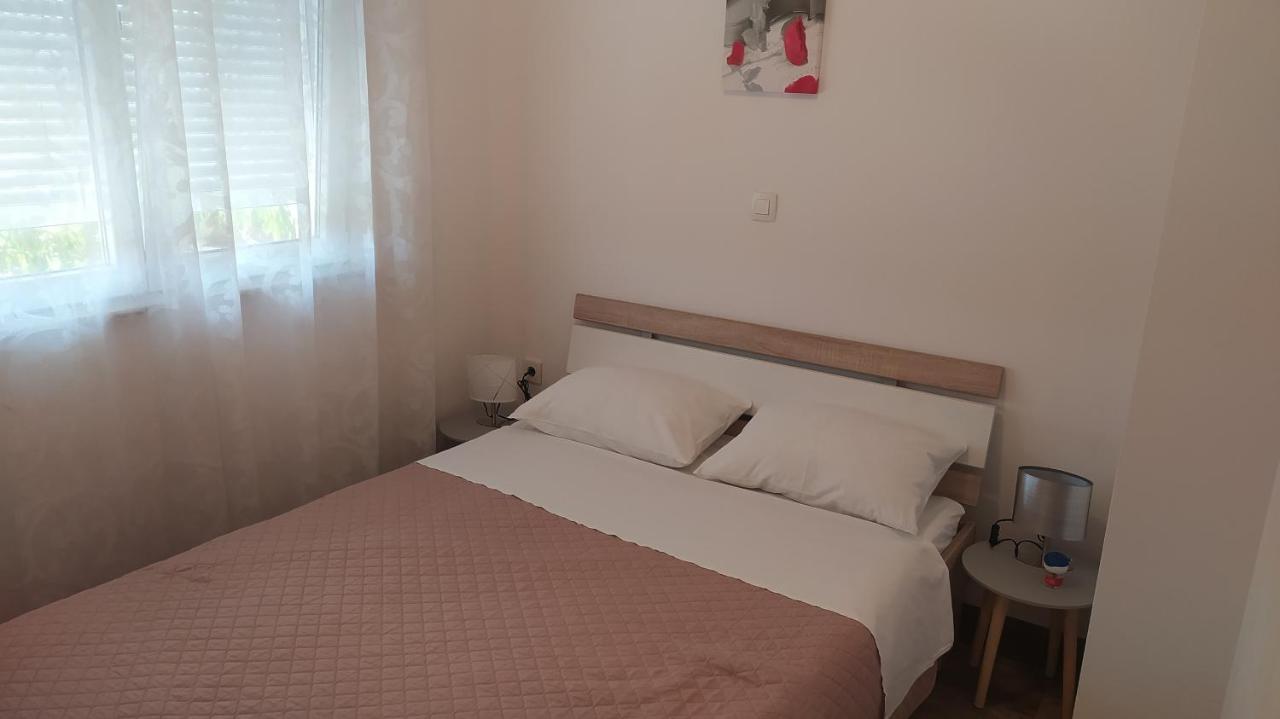 Apartman Greta Sukošan エクステリア 写真