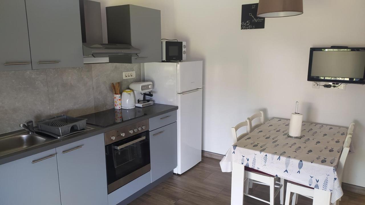 Apartman Greta Sukošan エクステリア 写真
