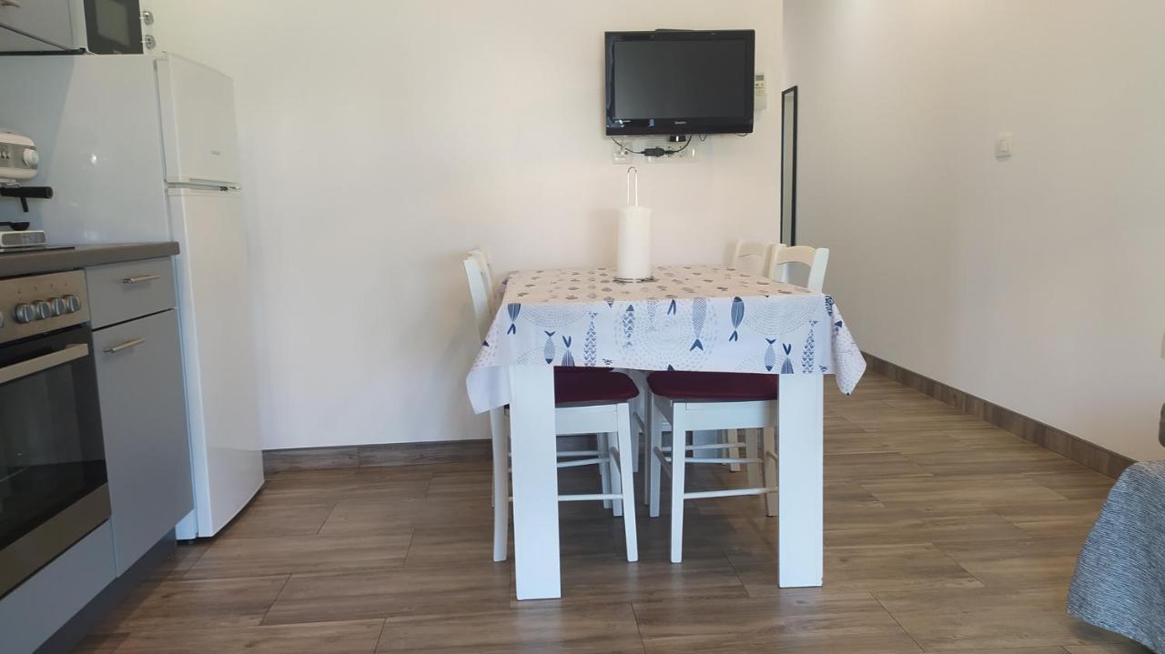 Apartman Greta Sukošan エクステリア 写真